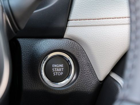 Certified 2025 Toyota RAV4 XLE image 28