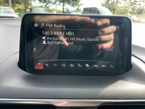 Used 2018 MAZDA MAZDA3 Grand Touring w/ Premium Equipment Package image 21