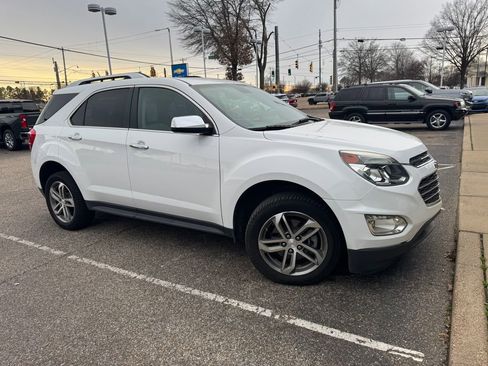 Used 2016 Chevrolet Equinox LTZ w/ Enhanced Convenience Package image 8