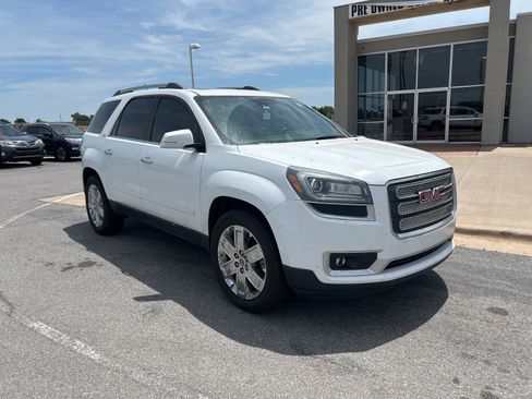 Used 2017 GMC Acadia Limited SLT FWD image 3