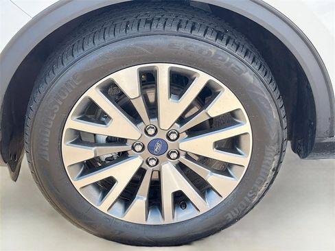 Used 2022 Ford Escape Titanium w/ Class II Trailer Tow Package image 31