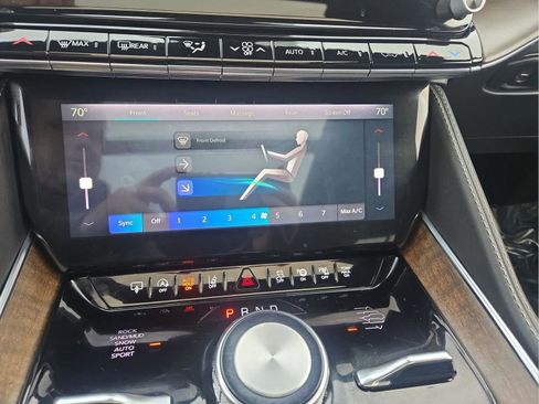 Certified 2023 Jeep Grand Wagoneer Series II image 15