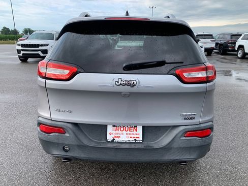 Used 2014 Jeep Cherokee Latitude w/ Comfort/Convenience Group AWD/4WD image 6
