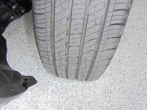 Used 2023 Nissan Rogue S image 5