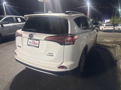 Used 2018 Toyota RAV4 XLE image 13
