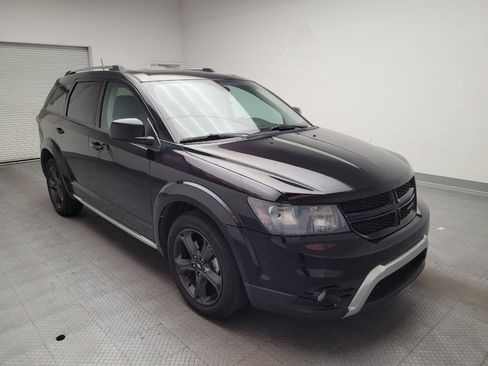Used 2020 Dodge Journey Crossroad FWD image 13