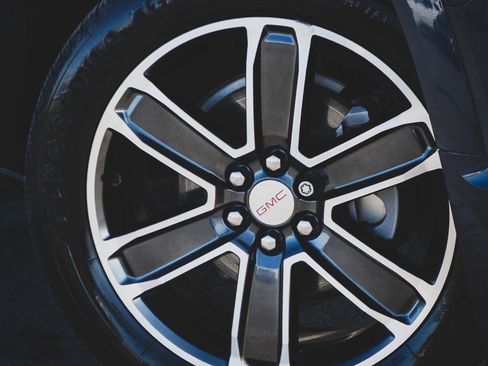 Used 2019 GMC Acadia Denali w/ Technology Package image 34