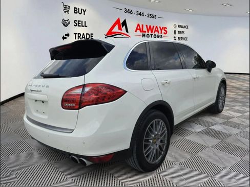 Used 2011 Porsche Cayenne Turbo AWD/4WD image 5