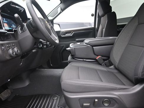 New 2026 Chevrolet Silverado 1500 LT w/ Z71 Off-Road Package AWD/4WD image 16