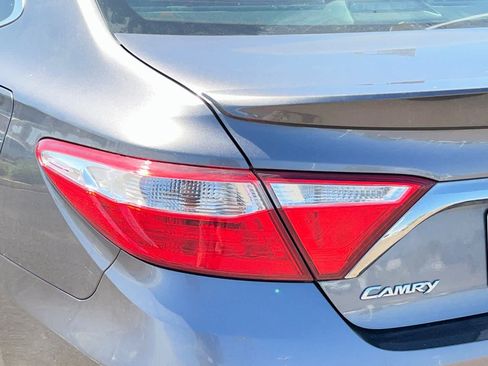 Used 2017 Toyota Camry SE FWD image 20