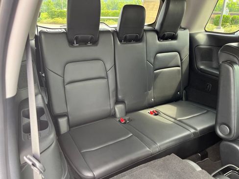 Used 2024 Nissan Pathfinder Platinum AWD/4WD image 27