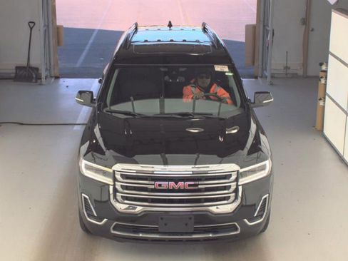 Used 2023 GMC Acadia SLE w/ Driver Convenience Package image 2