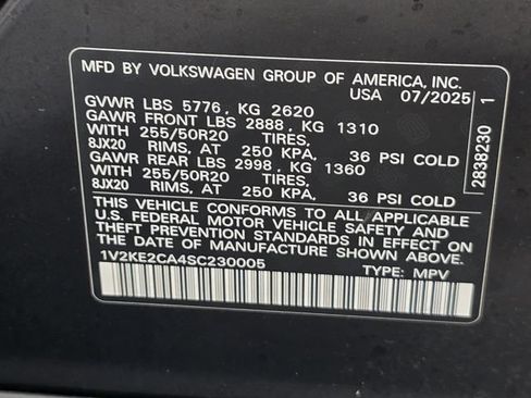 Used 2025 Volkswagen Atlas Cross Sport SE AWD/4WD image 34