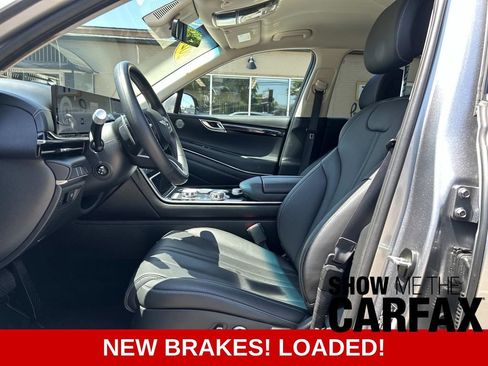 Used 2025 Genesis GV80 2.5T Standard AWD/4WD image 17