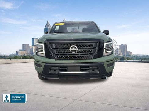 Certified 2024 Nissan Titan SV w/ SV Bronze Edition Package image 8