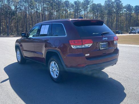 Used 2018 Jeep Grand Cherokee Laredo image 5