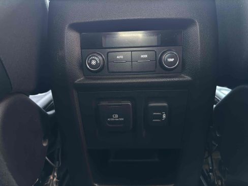 Used 2019 Chevrolet Traverse LT w/ LT Premium Package image 65