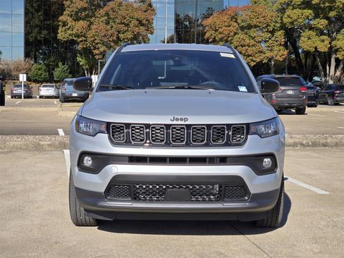 New 2026 Jeep Compass Latitude image 7