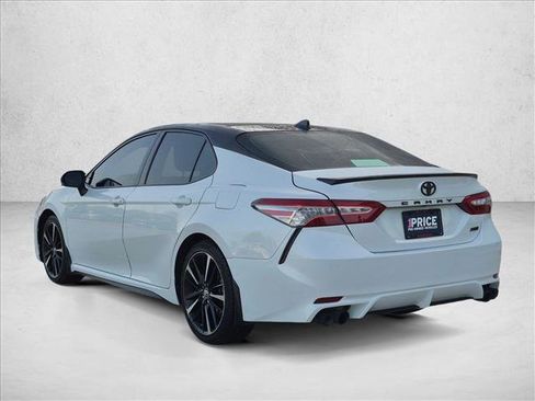 Used 2019 Toyota Camry XSE FWD image 8