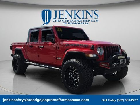 Used 2023 Jeep Gladiator Overland w/ Trailer Tow Package AWD/4WD image 1