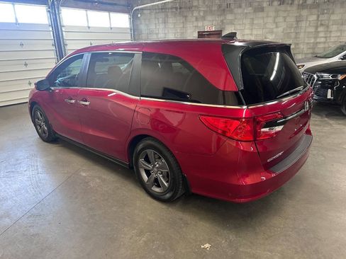 Used 2024 Honda Odyssey EX image 5