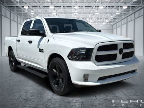 Used 2018 RAM 1500 Express w/ Express Value Package RWD image 7