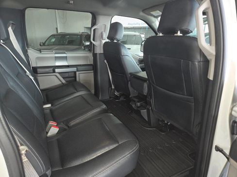 Used 2019 Ford F150 XLT w/ Equipment Group 302A Luxury AWD/4WD image 29
