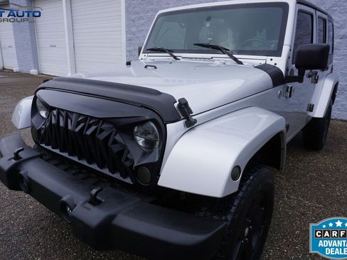 Used 2007 Jeep Wrangler Unlimited Sahara w/ Trailer Tow Group image 5