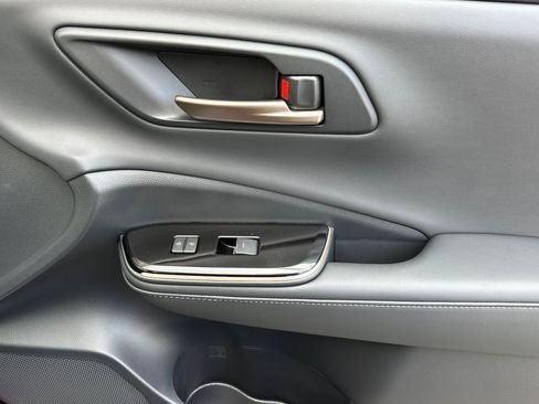 New 2025 Toyota Crown Signia image 20