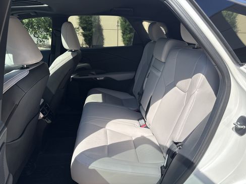 Used 2024 Lexus RX 350 w/ Convenience Package AWD/4WD image 31