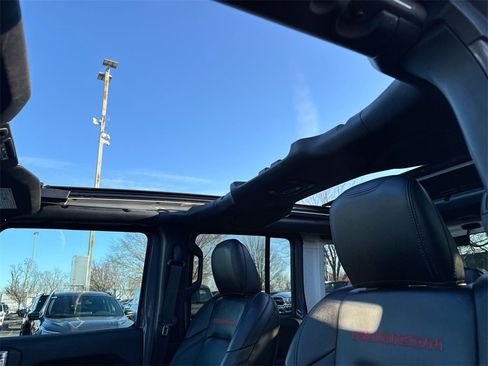 Used 2021 Jeep Wrangler Unlimited Rubicon image 19