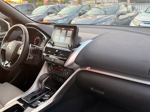 Used 2024 Mitsubishi Eclipse Cross SEL image 16