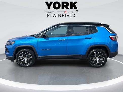 Used 2024 Jeep Compass Limited AWD/4WD image 8