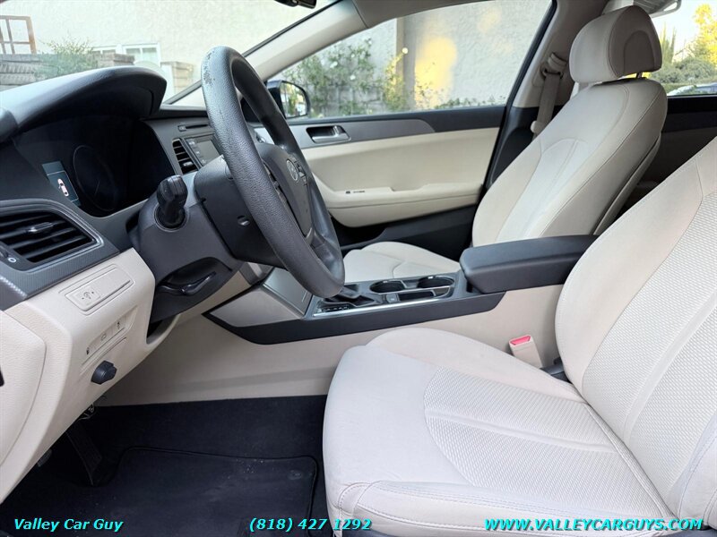 Used 2015 Hyundai Sonata SE FWD image 12