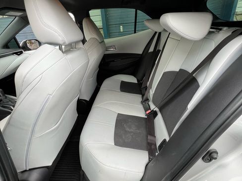 Used 2019 Toyota Corolla XSE image 9