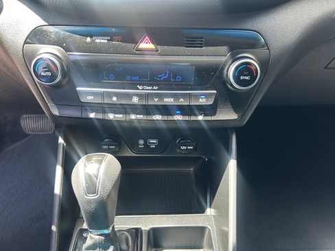 Used 2019 Hyundai Tucson SEL FWD image 22