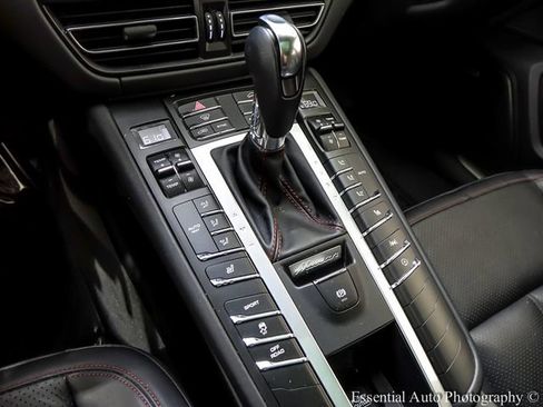 Used 2021 Porsche Macan S AWD/4WD image 20