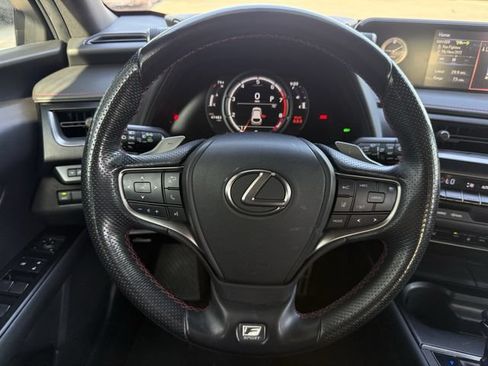 Used 2019 Lexus UX 200 F Sport FWD image 12