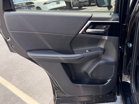 New 2026 Nissan Rogue SL AWD/4WD image 15