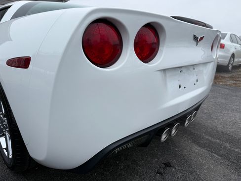 Used 2007 Chevrolet Corvette Coupe w/ Preferred Equipment Group image 21
