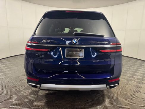 Used 2023 BMW X7 xDrive40i w/ Premium Package AWD/4WD image 4