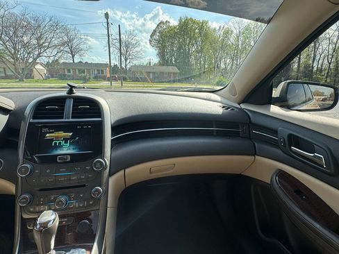 Used 2013 Chevrolet Malibu LTZ FWD image 22