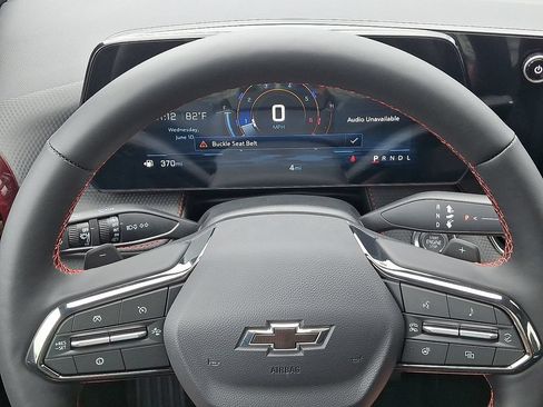 New 2026 Chevrolet Equinox RS w/ Convenience Package III FWD image 9