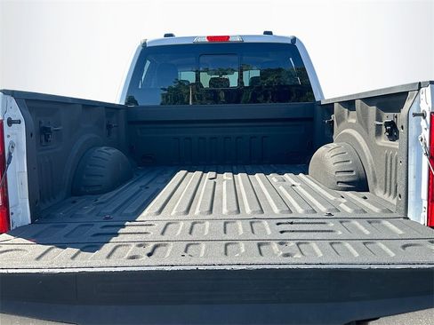 Used 2021 Ford F250 Lariat w/ Lariat Value Package image 25