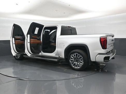 Used 2023 GMC Sierra 1500 Denali Ultimate AWD/4WD image 47