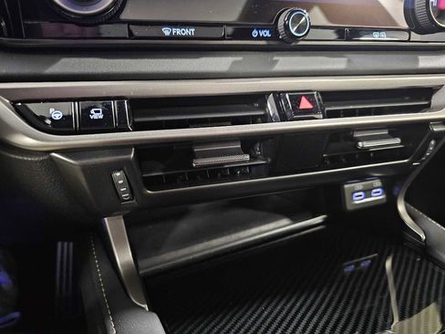 Used 2024 Lexus RX 500h F Sport w/ Convenience Package image 19