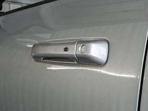 Used 2024 RAM 2500 Limited AWD/4WD image 41