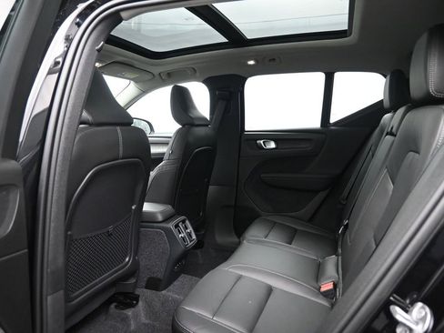New 2026 Volvo XC40 B5 Plus w/ Protection Package Premier AWD/4WD image 23
