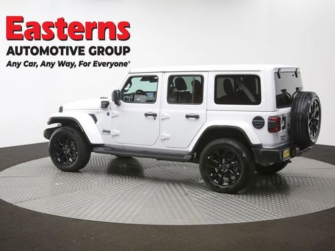 Used 2025 Jeep Wrangler Unlimited Sahara AWD/4WD image 58