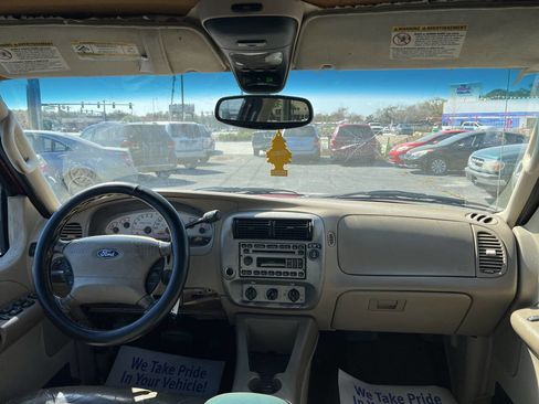 Used 2004 Ford Explorer Sport Trac XLT image 14